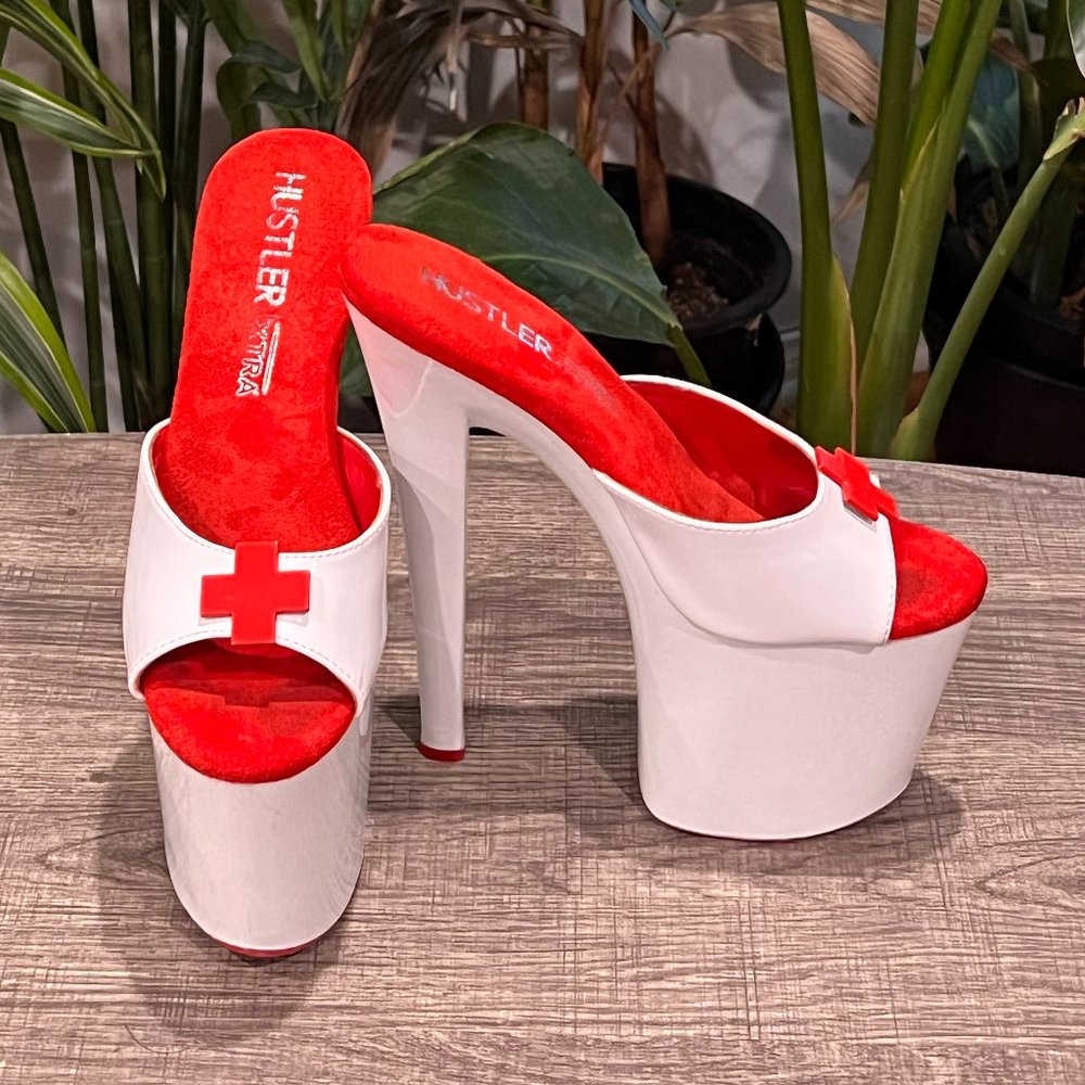 SASHA NURSE - WHITE/RED (Hustler Platforms)